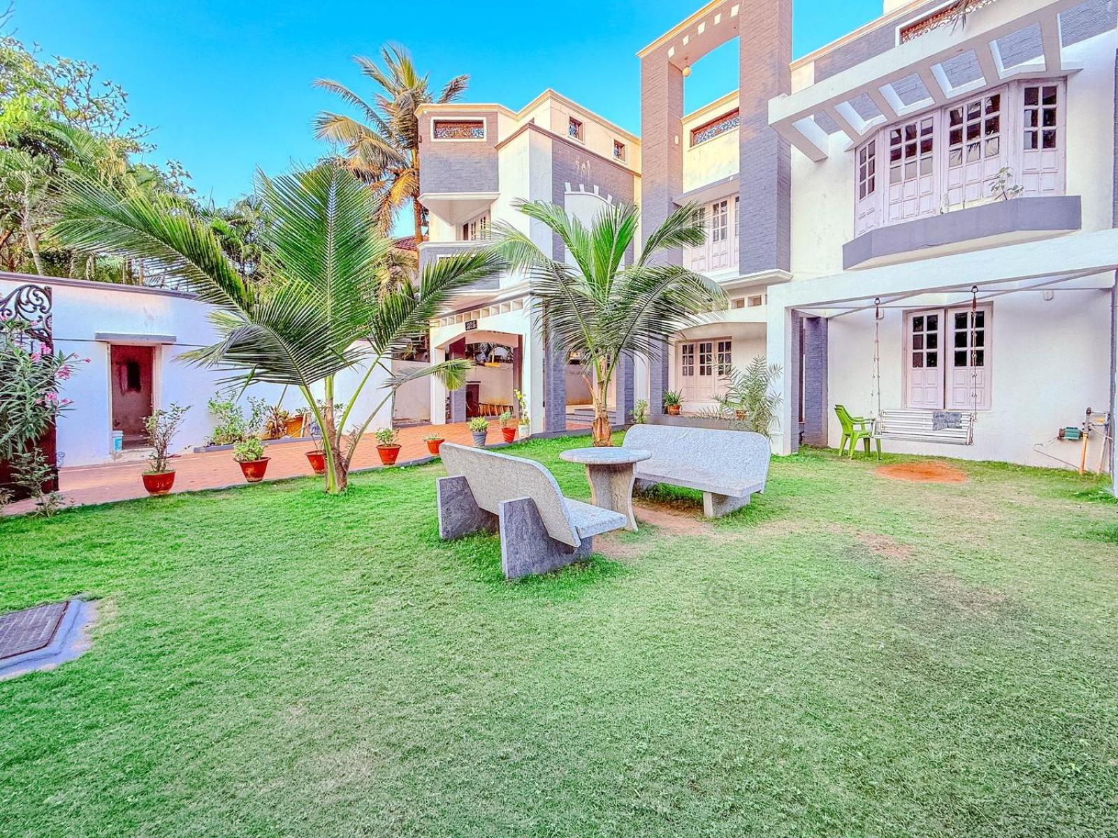 Marvel Times Beach House Madrás Exterior foto